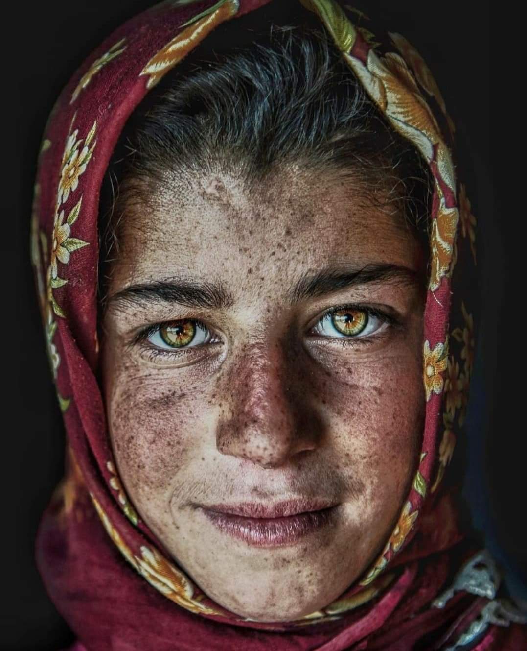 فتاة يتيمة فقيرة من قرية جنوب الجلفة