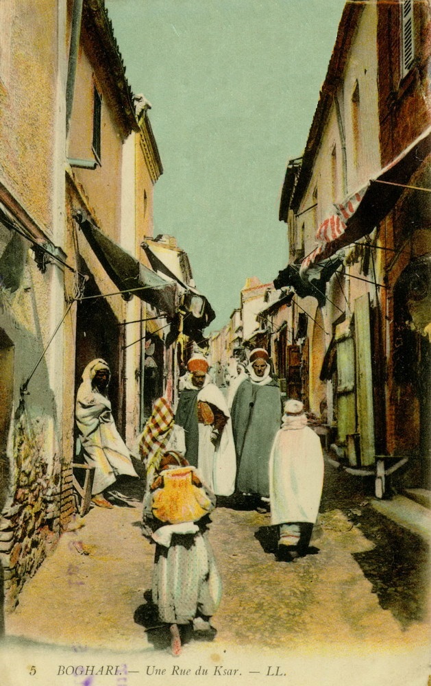 Algeria_boghari_une_rue_du_ksar_1909
