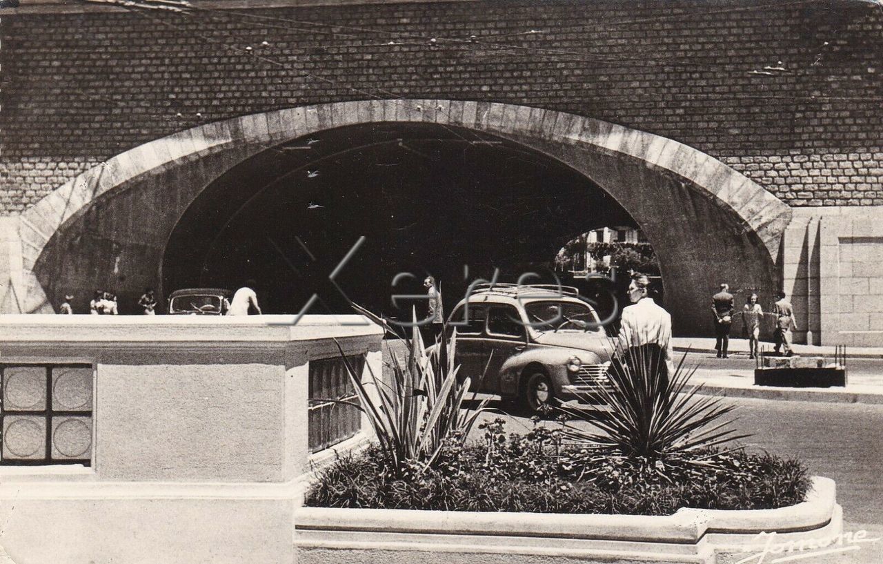 Alger-Le-Tunnel-Des-Facultes