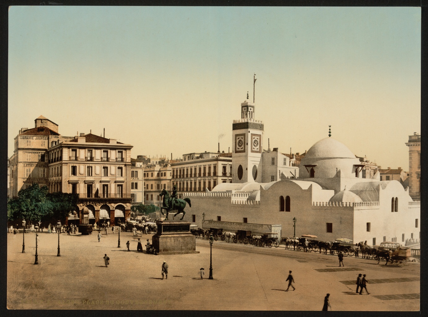 Alger- La place du Gouvernement