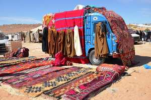 Vente de tapis en camion ambullant