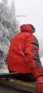 Chélia recouverte de neige blanche