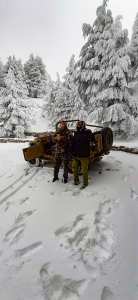 Chélia recouverte de neige blanche