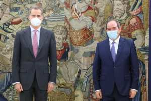 Visite de travail du Ministre Sabri Boukadoum à Madrid. Il a été reçu par SM le Roi Felipe VI