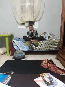 Après une longue journée de travail au CEM .