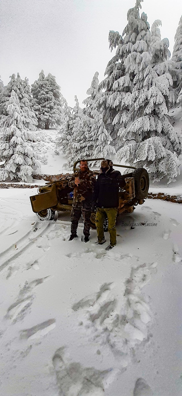 Chélia recouverte de neige blanche