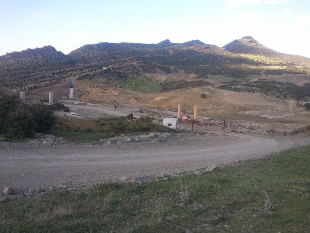 شليا بلدية يابوس في فصل الربيع.