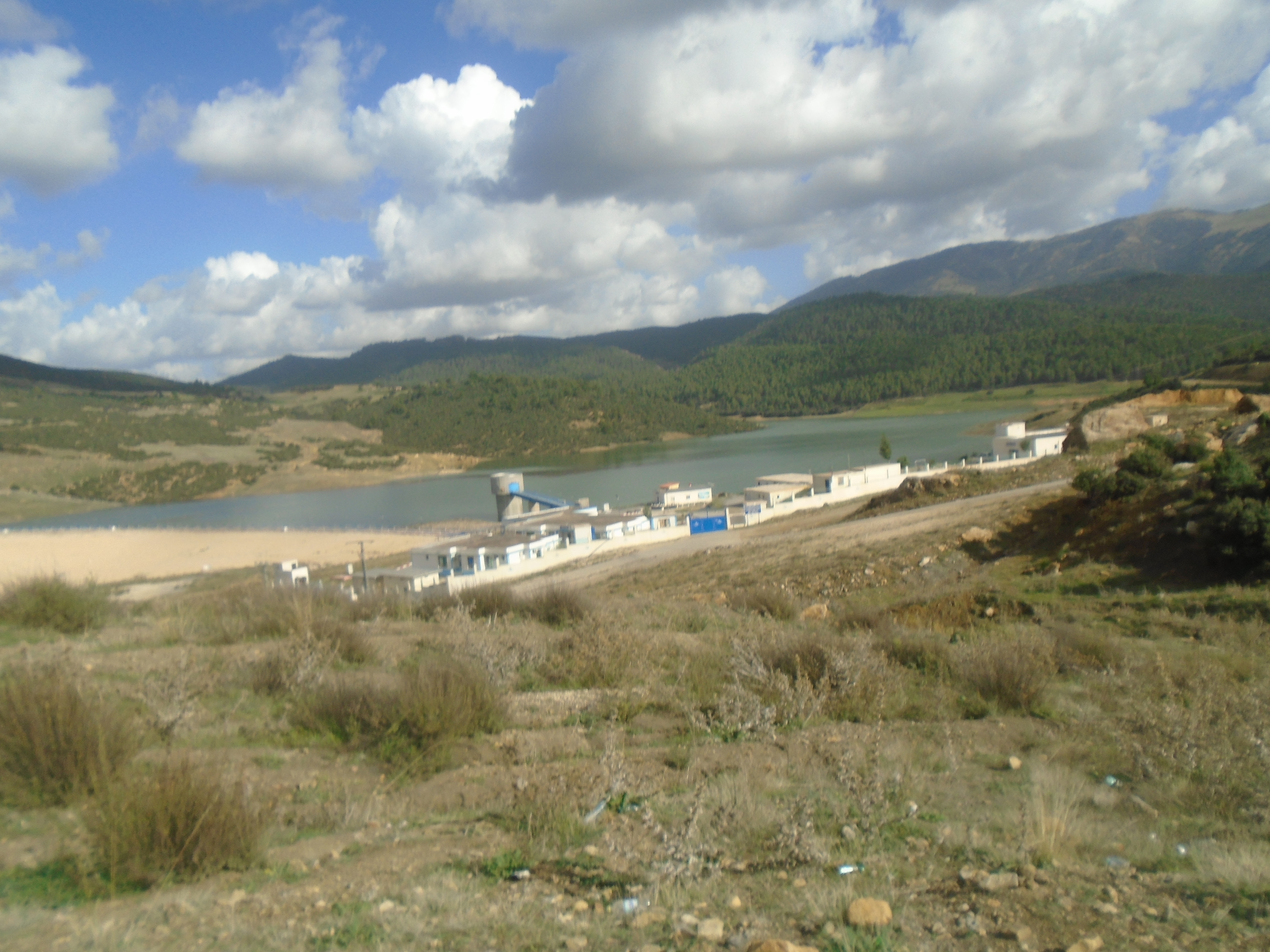 Tourisme de santé entre montagne et barrage:cas de Chelia.khenchela