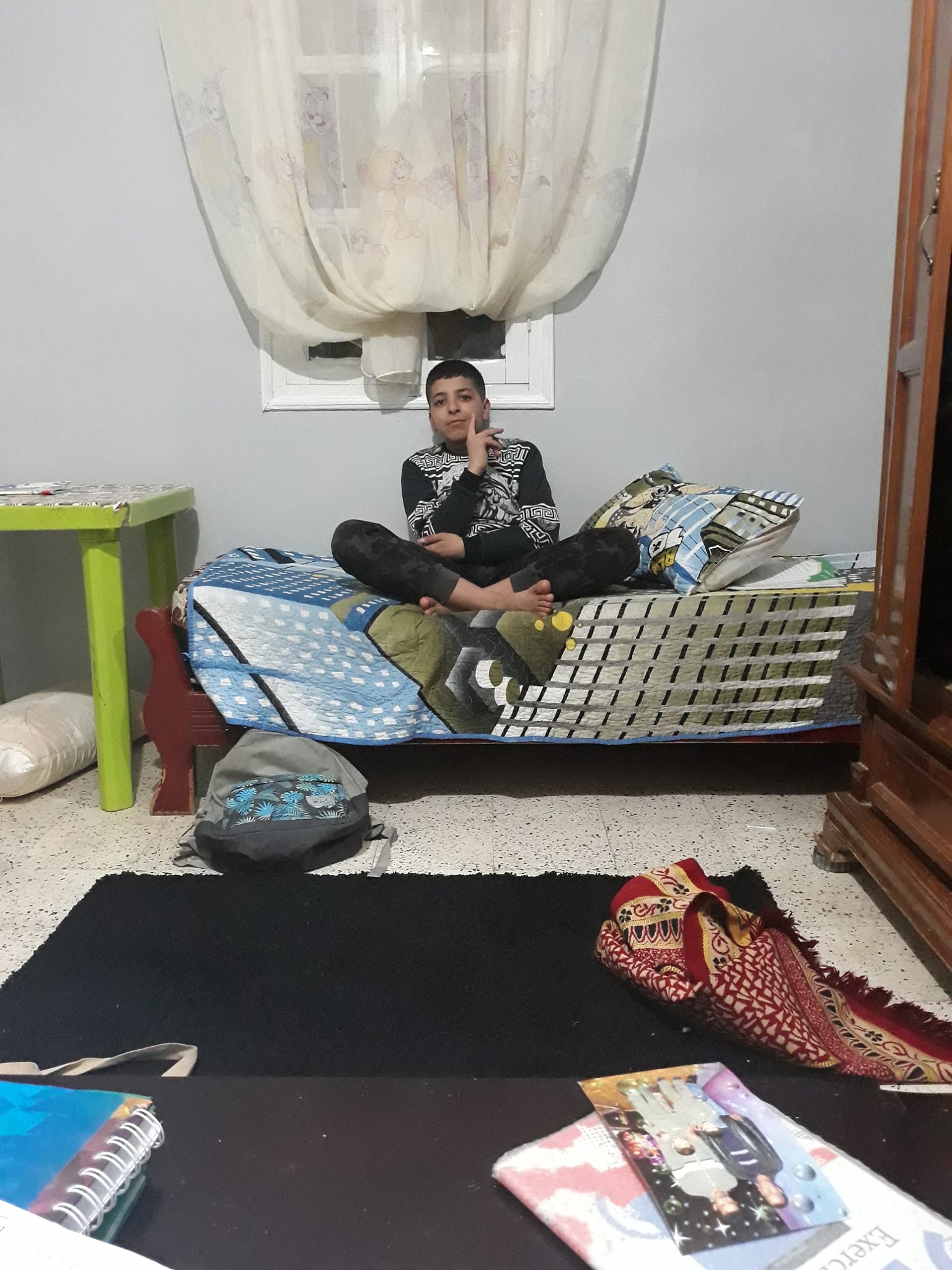 Après une longue journée de travail au CEM .