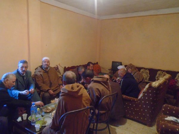 تبادل الزيارات في الاعياد والمناسبات بين الاقارب والاصدقاء