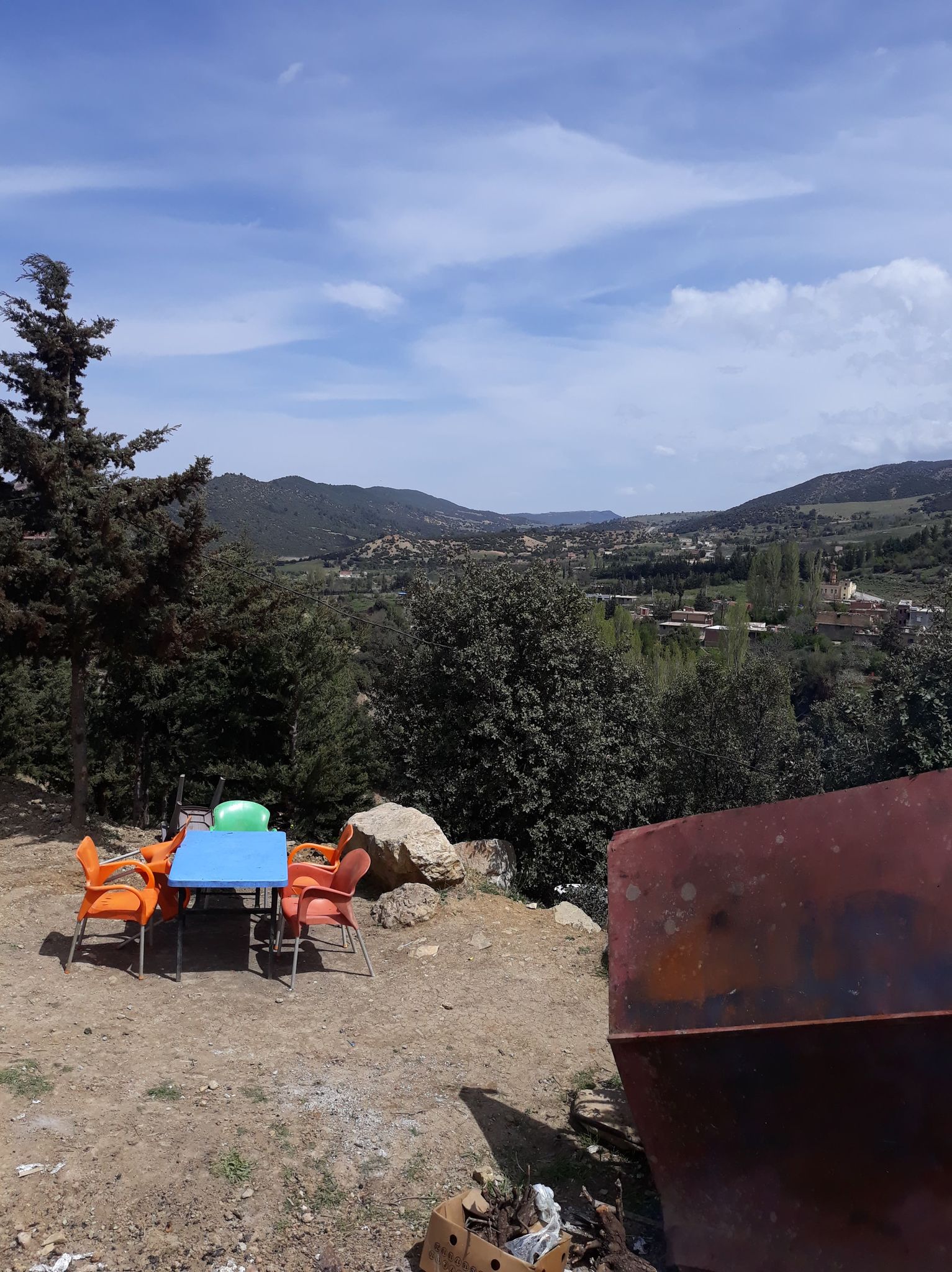 وجبة غداء في الهواء الطلق عند السبتي لكحل بالكانطينة يابوس