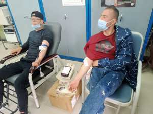 اليوم الثاني علي التوالي بجامعة عباس لغرور خنشلة. حملة التبرع بالدم