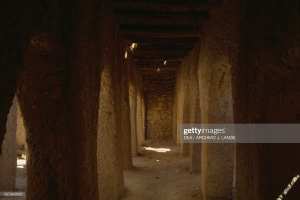 l'interieur de la mosquée du vieux ksar de menia ancien Golea