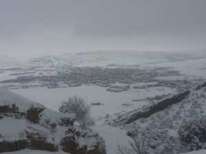 Profiter de la saison des neiges à Chélia