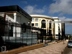 Tlemcen : façade de la Bibliothèque Mohamed Did