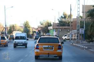 Un Taxi à Bechar