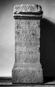 Autel ; inscription