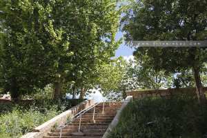 Escaliers menant de Bab Wahran vers le Grand Bassin