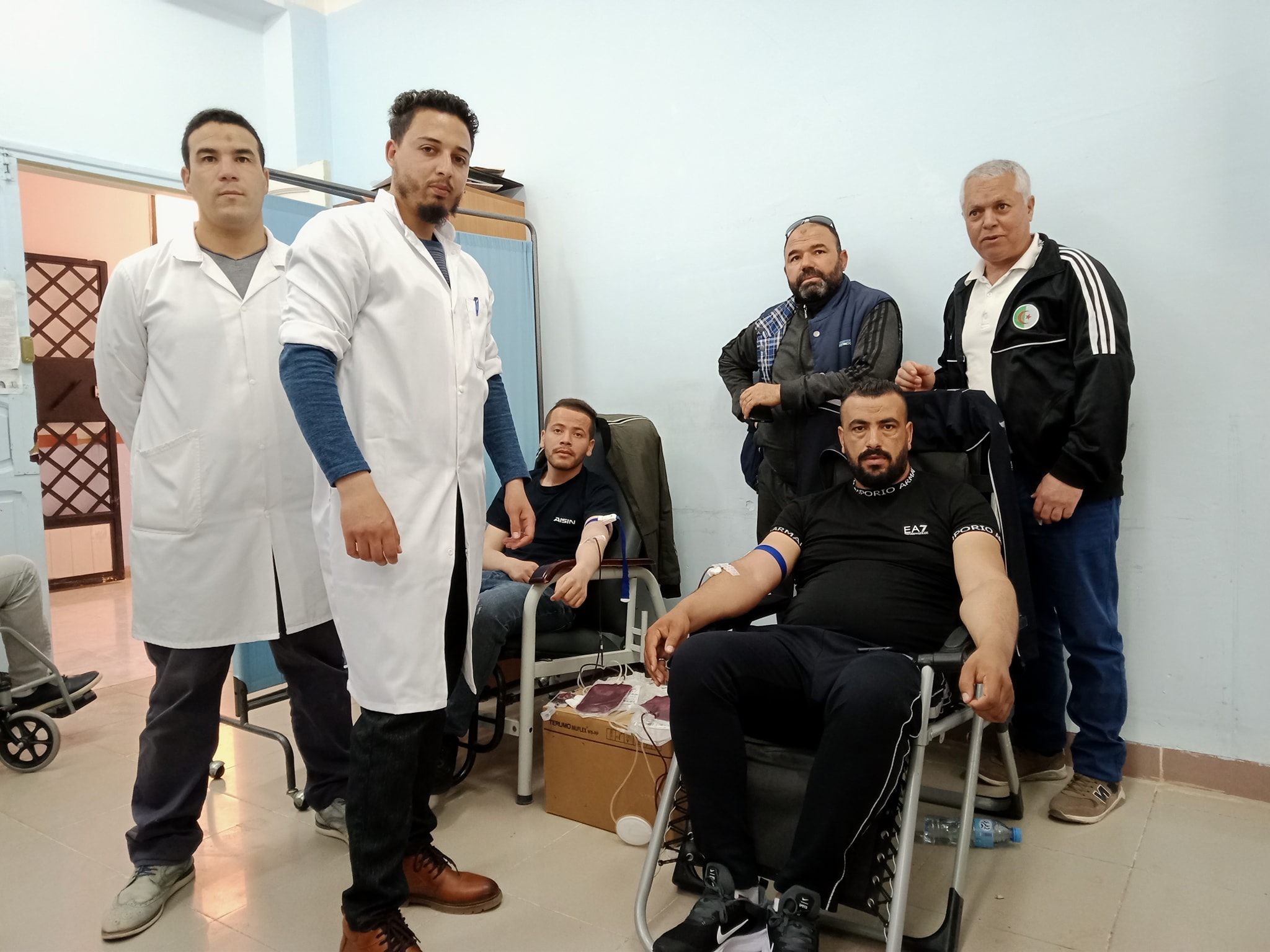 اليوم الثاني علي التوالي بجامعة عباس لغرور خنشلة. حملة التبرع بالدم