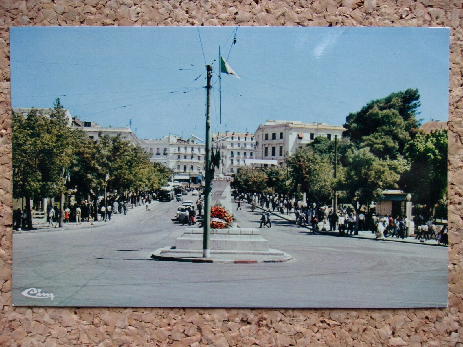 Constantine-Place-Des-Martyrs