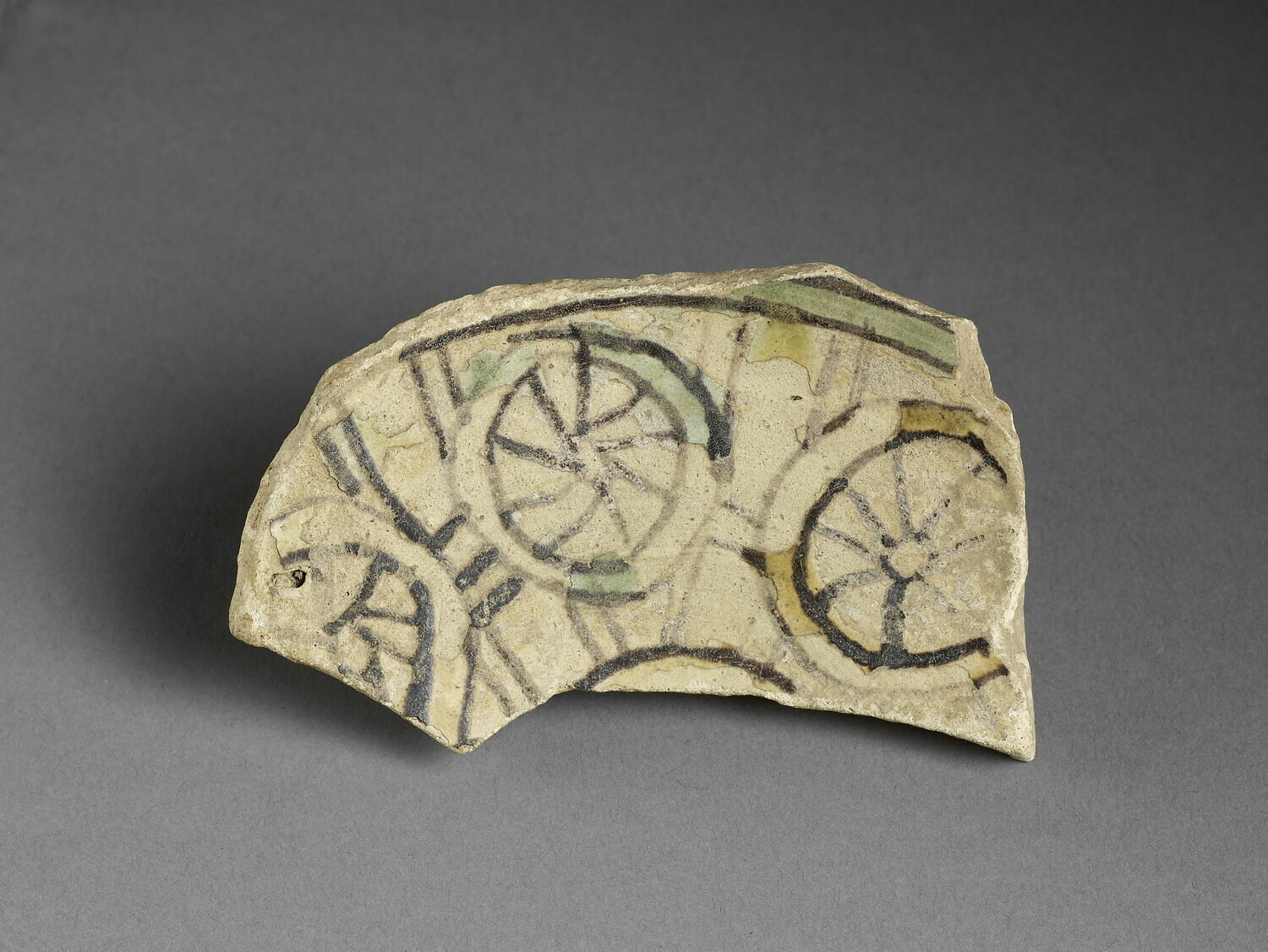 Fond de coupe à décor de rouelles