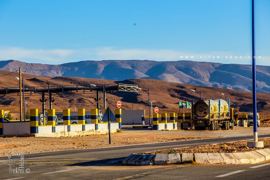 Station d'Essence de Tirkount non loin de Ain Sefra