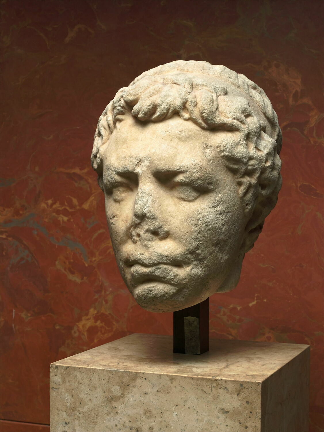 Statue ; tête Waille