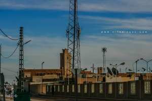 Oum el Assel (en arabe : أم العسل), nommée Reguibat jusqu'en 1980