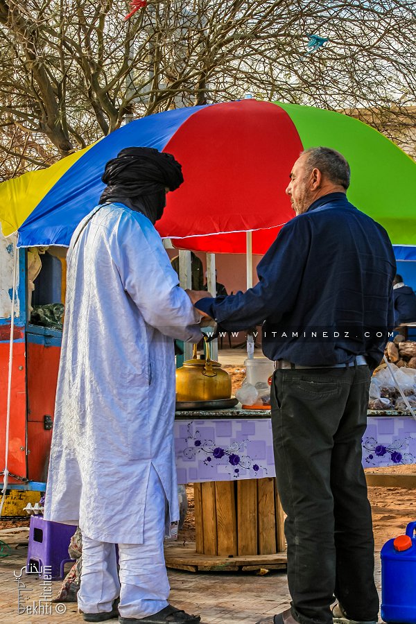 Vendeur de Thé à l'entrée d'Oum El Assel