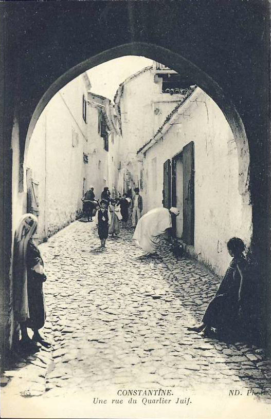 Constantine- une rue du quartier juif
