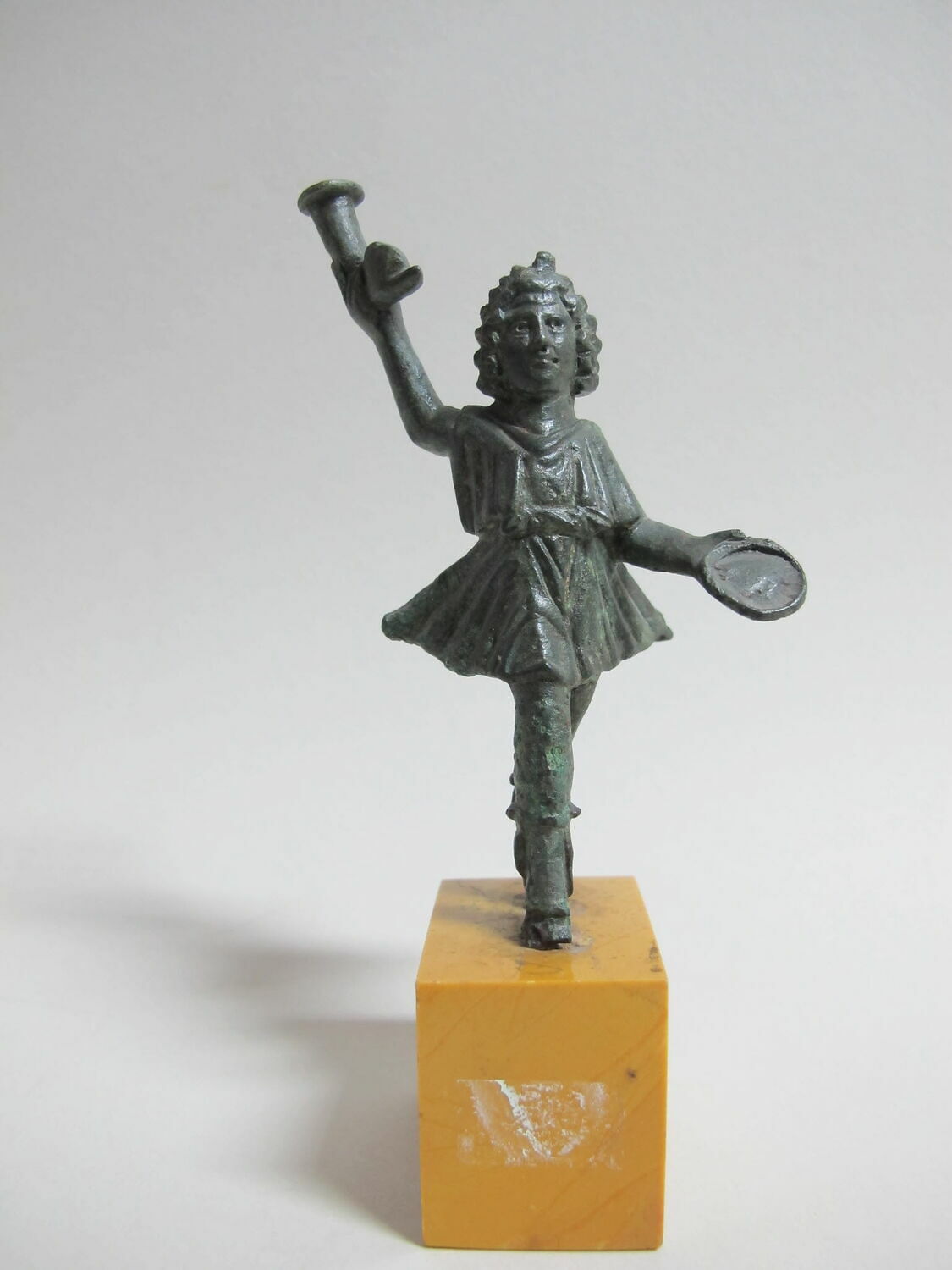 Statuette