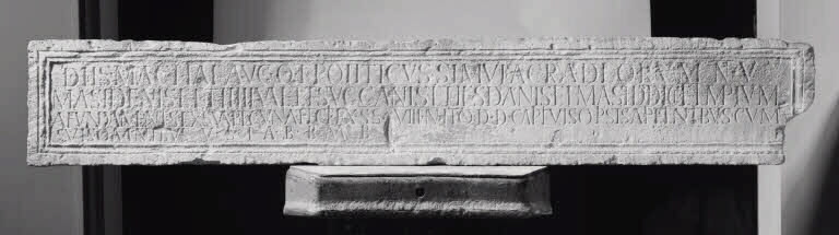 Linteau de porte ; inscription