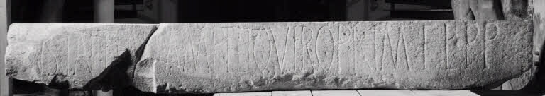 élément d'architecture ; inscription