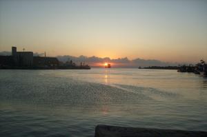 GHAZAOUET  BRISE-LAMES  COUCHER DE SOLEIL