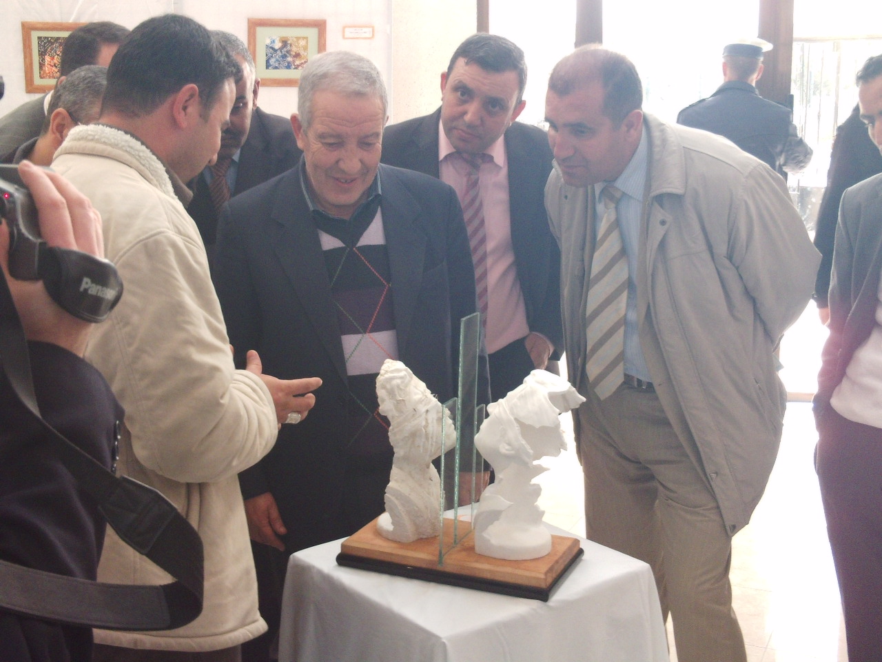 معرض الفنون التشكيلية ببرج بوعريريج