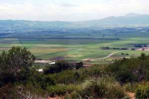 Plaine de la Mitidja vue depuis le Mausolée royal de Maurétanie.