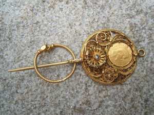 Objet d’Art: Grande Fibule (Khelâla) d’Or XIXe / Constantine (Algérie)