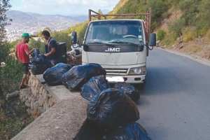 Béjaïa - Arrêt sur Image: Vu au parc naturel de Gouraya  Dépollution de l'aire protégée par des bénévoles