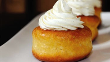 Baba à la chantilly