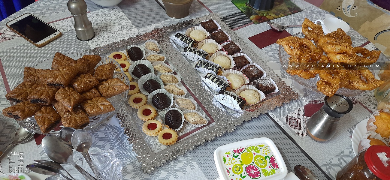 Gâteaux traditionnels et modernes de l'Aid de Samira