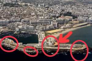 ‏في هذه البقعة المقابلة لشاطىء العاصمة كانت توجد 3 جزر صغيرة منفصلة عن بعضها ..