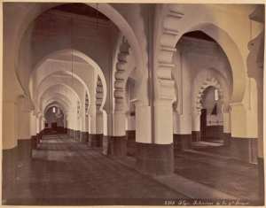 Alger. Interieur de la Grande mosquée (Image de propagande coloniale)