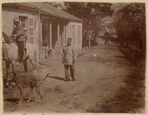 Dellys. Le cercle militaire : capitaine Carlhian (Image de propagande coloniale)