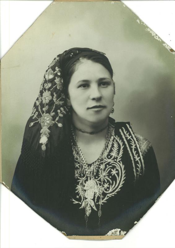 Femme juive de Tlemcen : Portrait de Fortunée Rouffi, née Karsenti