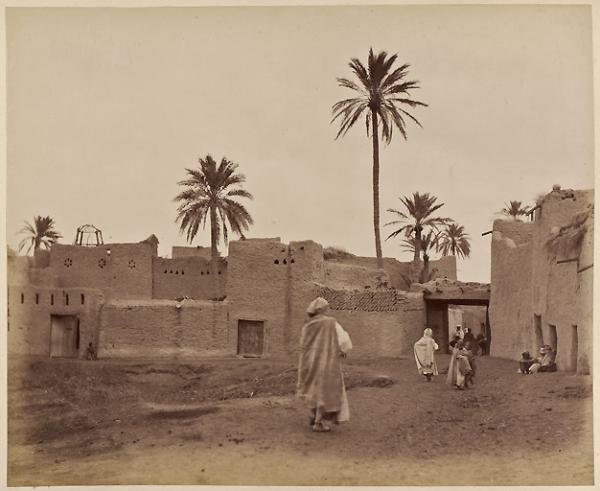 Sidi-Okba. Rue de marché (Image de propagande coloniale)