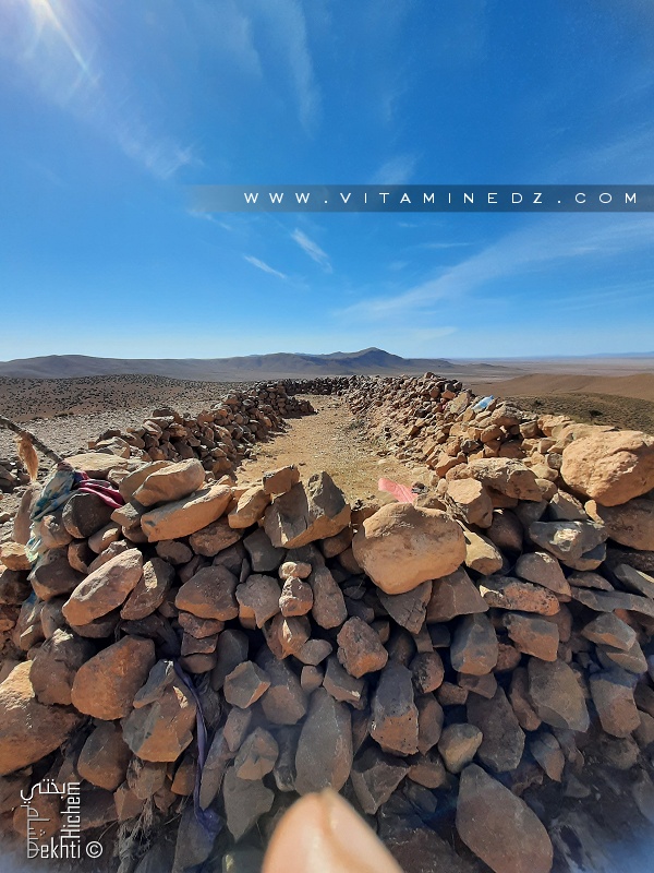 Mosquée ou Refuge détruit à Djebal Abada جبل عبادة