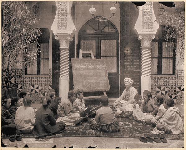 Alger. Une école arabe (Image de propagande coloniale)