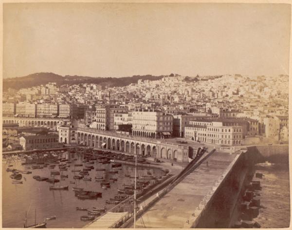 [Alger vue de la jetée] (Image de propagande coloniale)