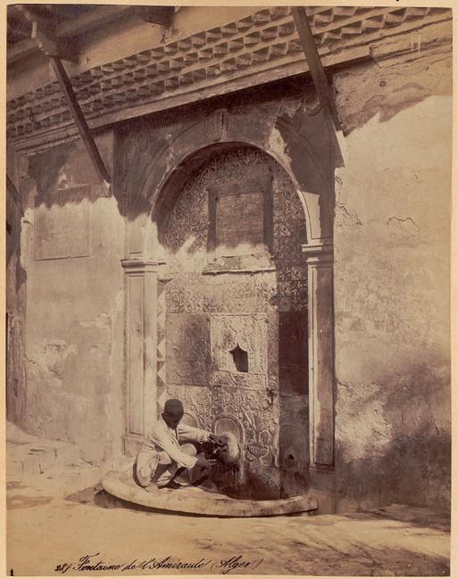 Fontaine de l'Amirauté (Alger) (Image de propagande coloniale)