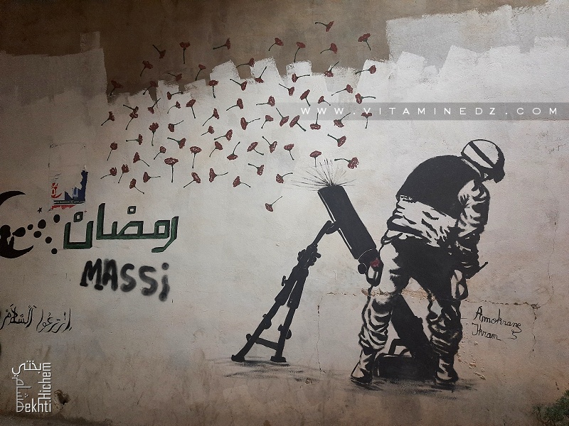 Graffitis sur un mur à Tlemcen Par Ikram Amokrane